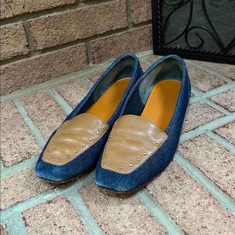 Enzo Angiolini Navy and Tan Loafers - Picture 2 of 9